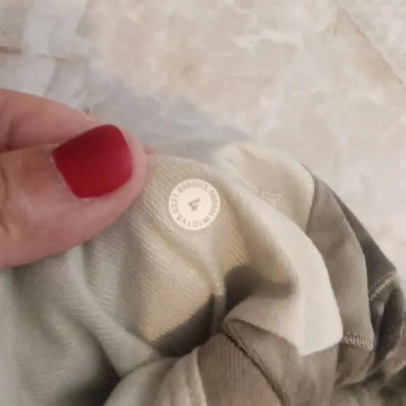 Lululemon ready to rulu High rise jogger 7/8 length size 4 women (flawed) - Picture 7 of 8